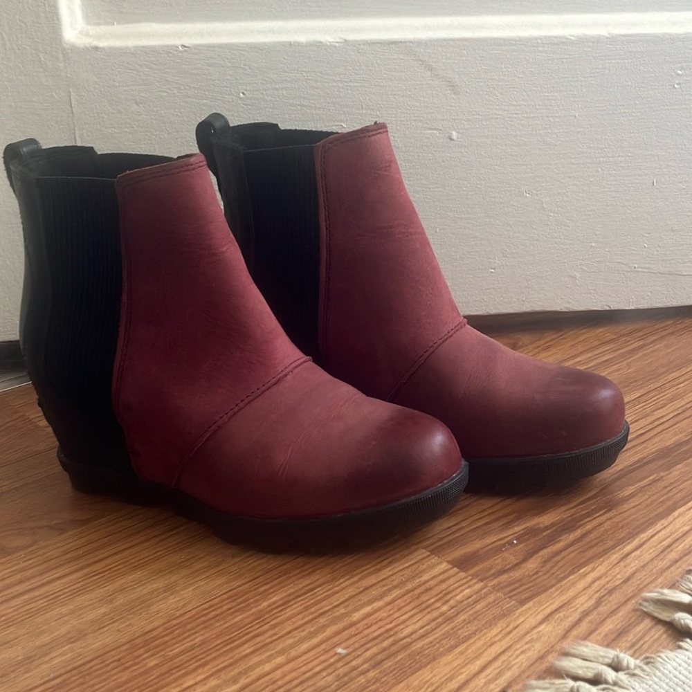 Sorel Lea wedge - size 6.5